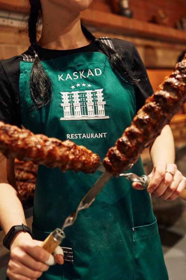 Готельно-Ресторанний Комплекс Каскад 哈尔科夫 外观 照片